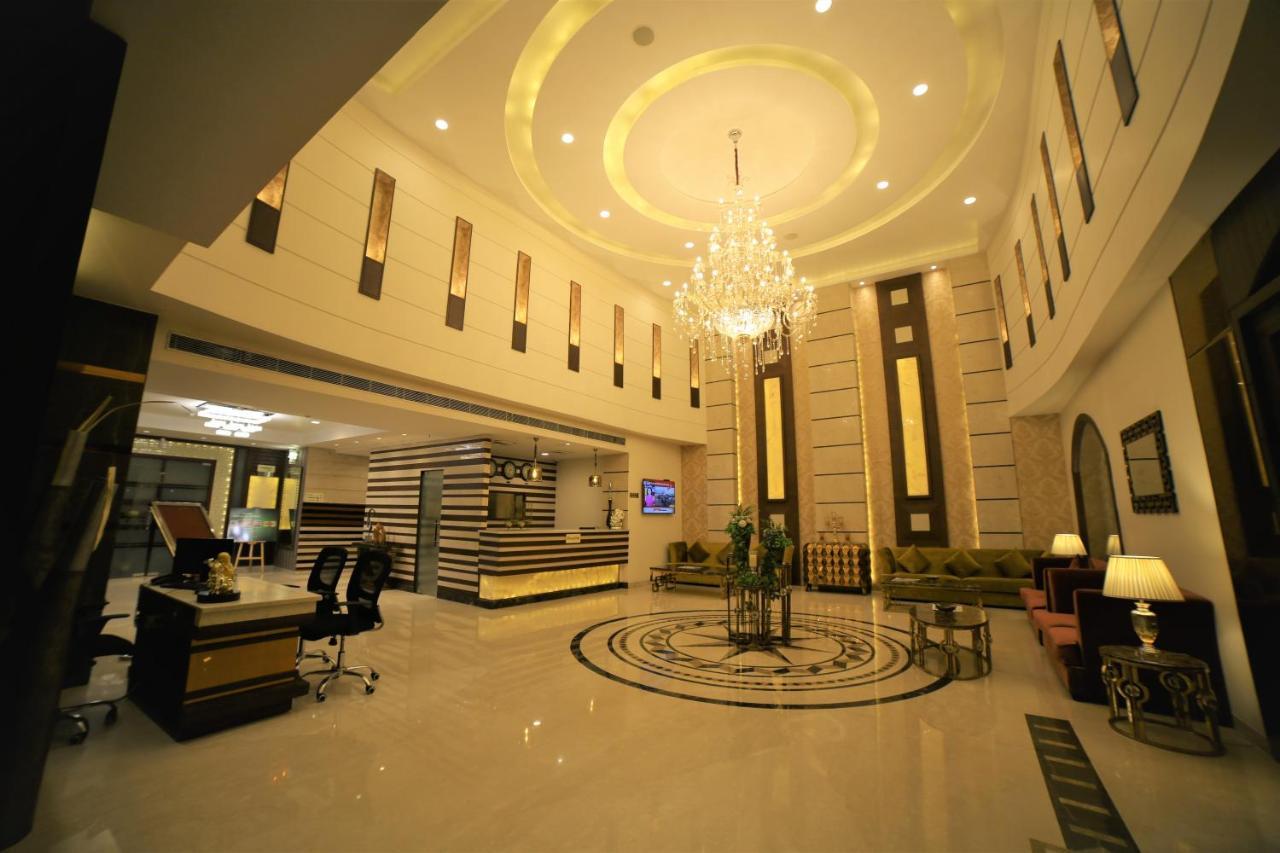 Hotel Imperia Suites Jalandhar Exteriör bild
