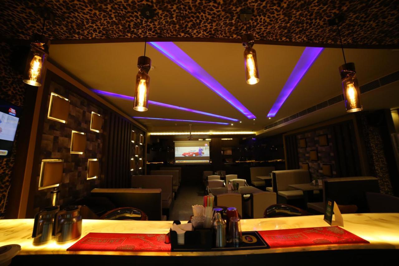 Hotel Imperia Suites Jalandhar Exteriör bild