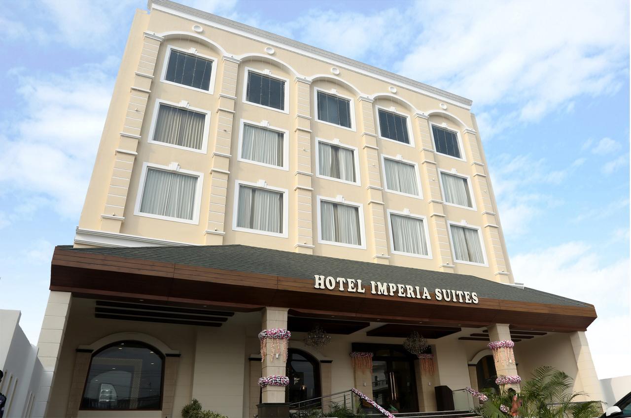 Hotel Imperia Suites Jalandhar Exteriör bild