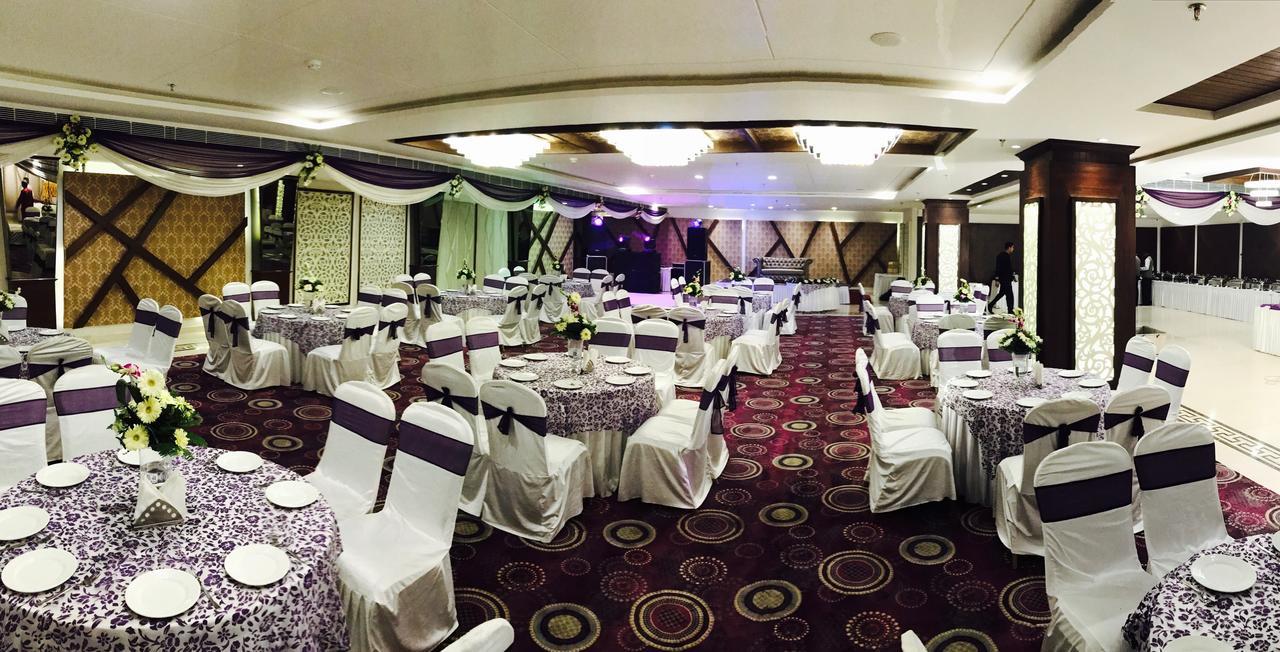Hotel Imperia Suites Jalandhar Exteriör bild